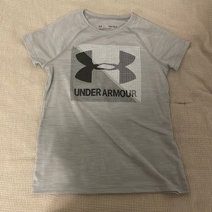 Girls under armor shirt